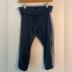 Lululemon crop/stretch jogger
